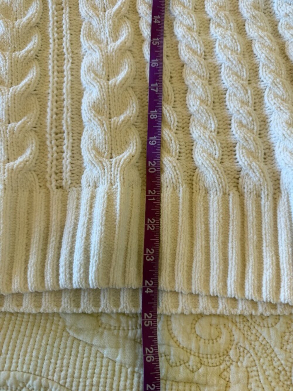 Cream chunky cable knit crewneck sweater. Size XXL - Picture 7 of 7